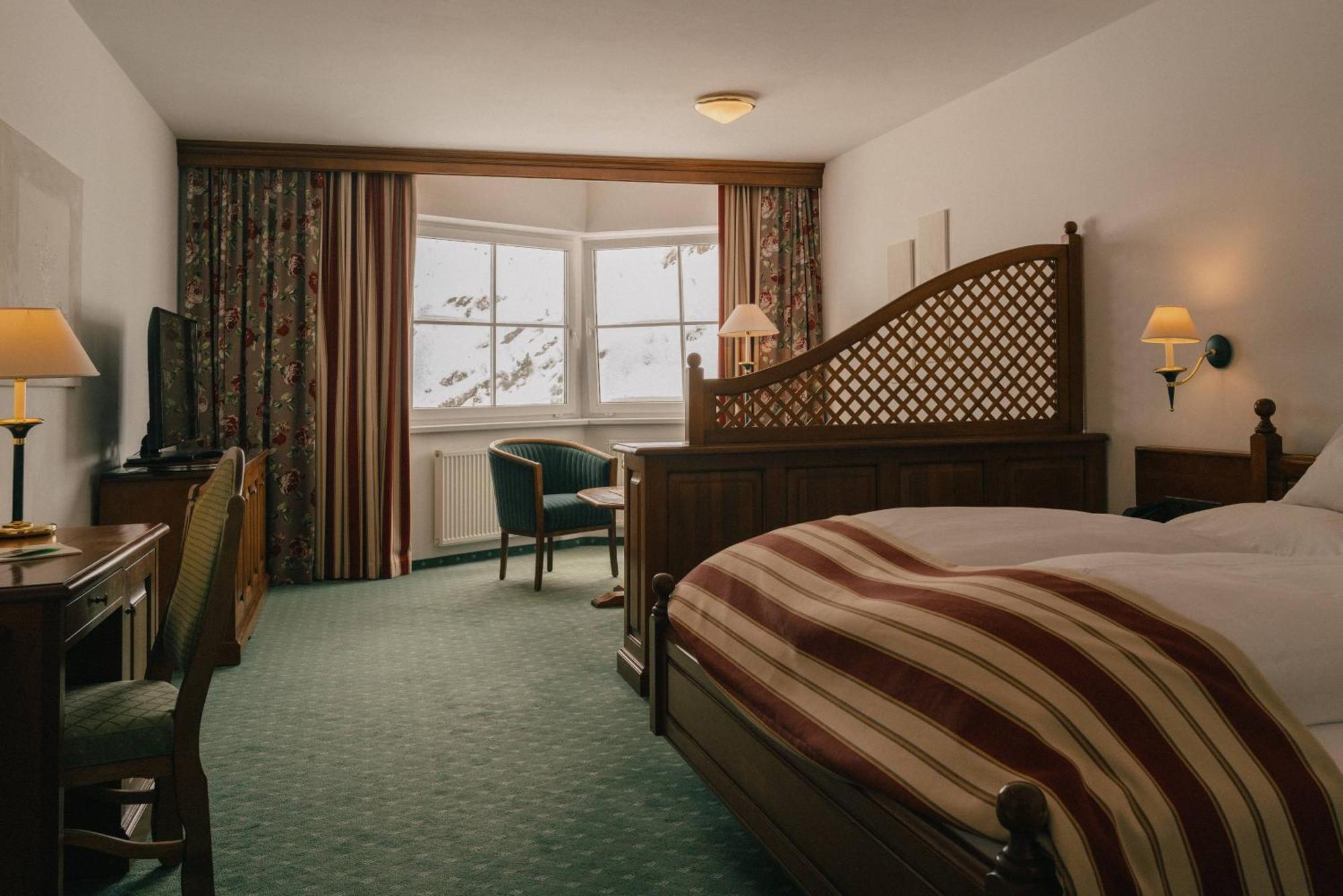 Alpenhotel St.christoph Hotel